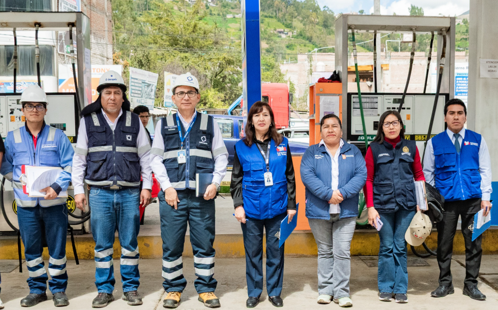 FISCALIZAN GRIFOS EN ANDAHUAYLAS, PERO COMBUSTIBLE SUBE Y POBLACIÓN CUESTIONA EFECTIVIDAD DE OPERATIVOS